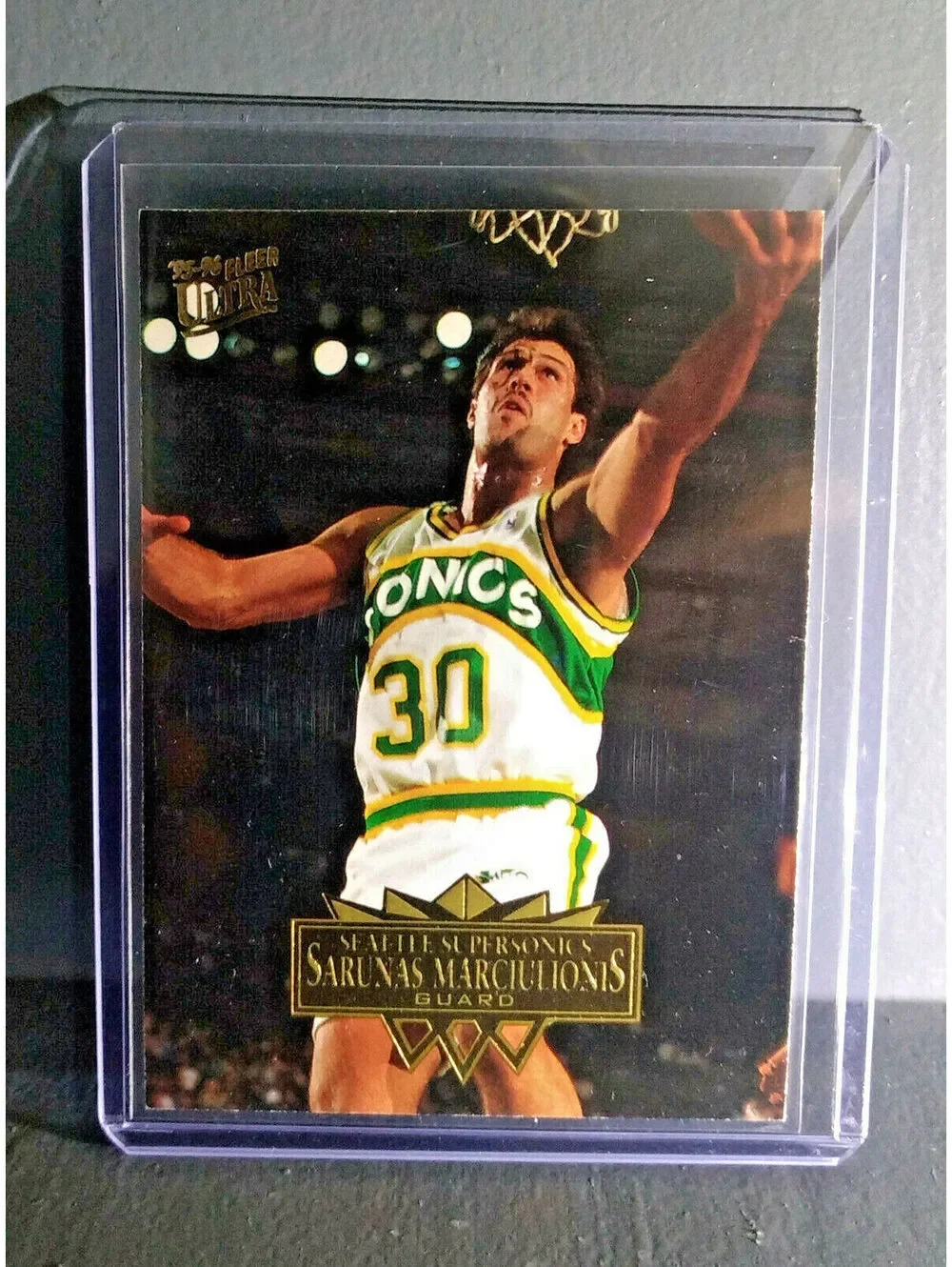 1995-96 Sarunas Marciulionis Fleer Ultra #172 Basketball Card